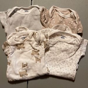 Gerber 0-3M Onsies (4)